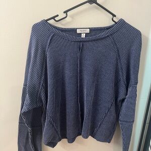Discreet Blue Ribbed Knit Top